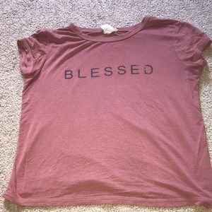short sleeved graphic crop top